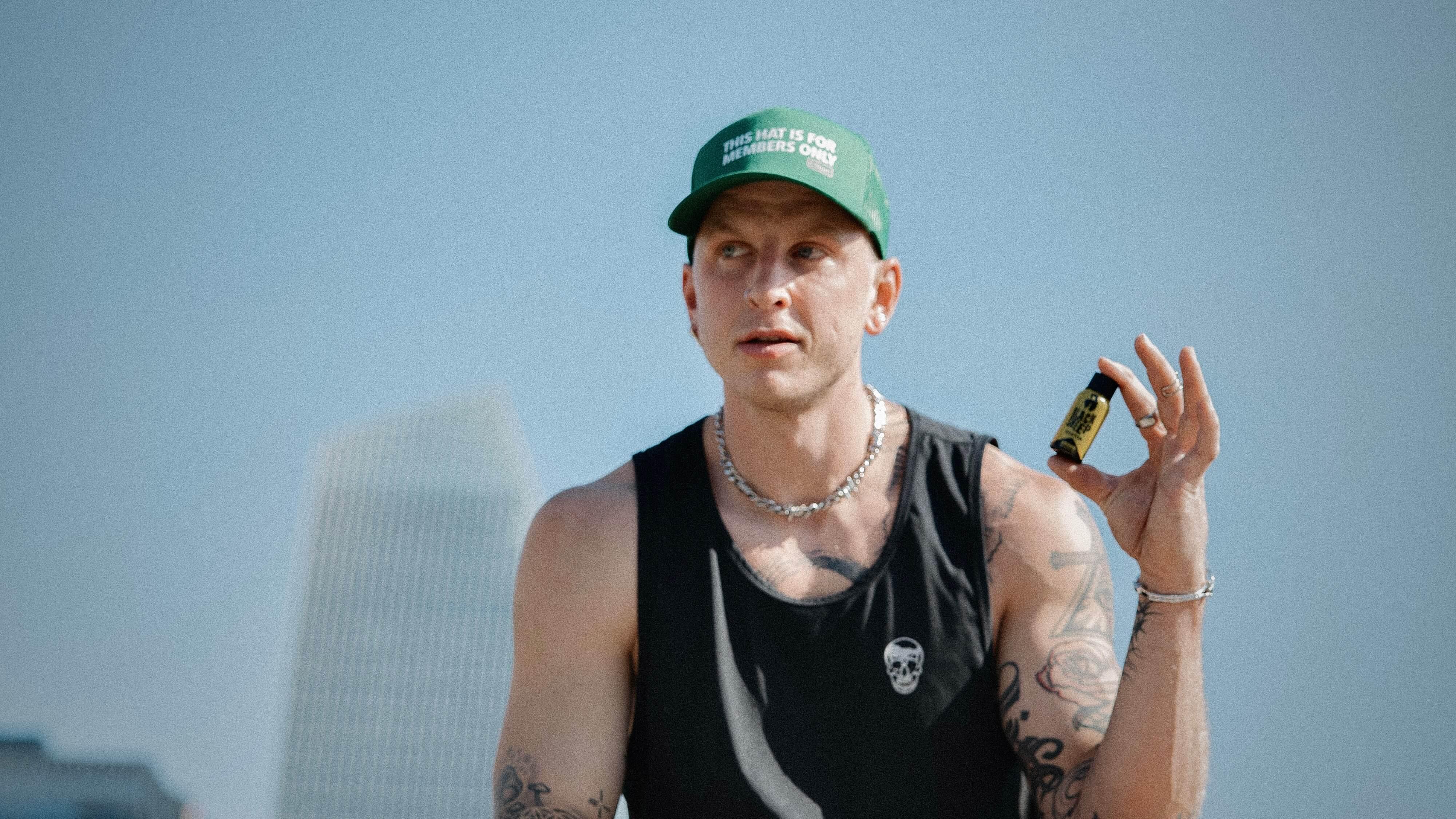 man wondering with kratom